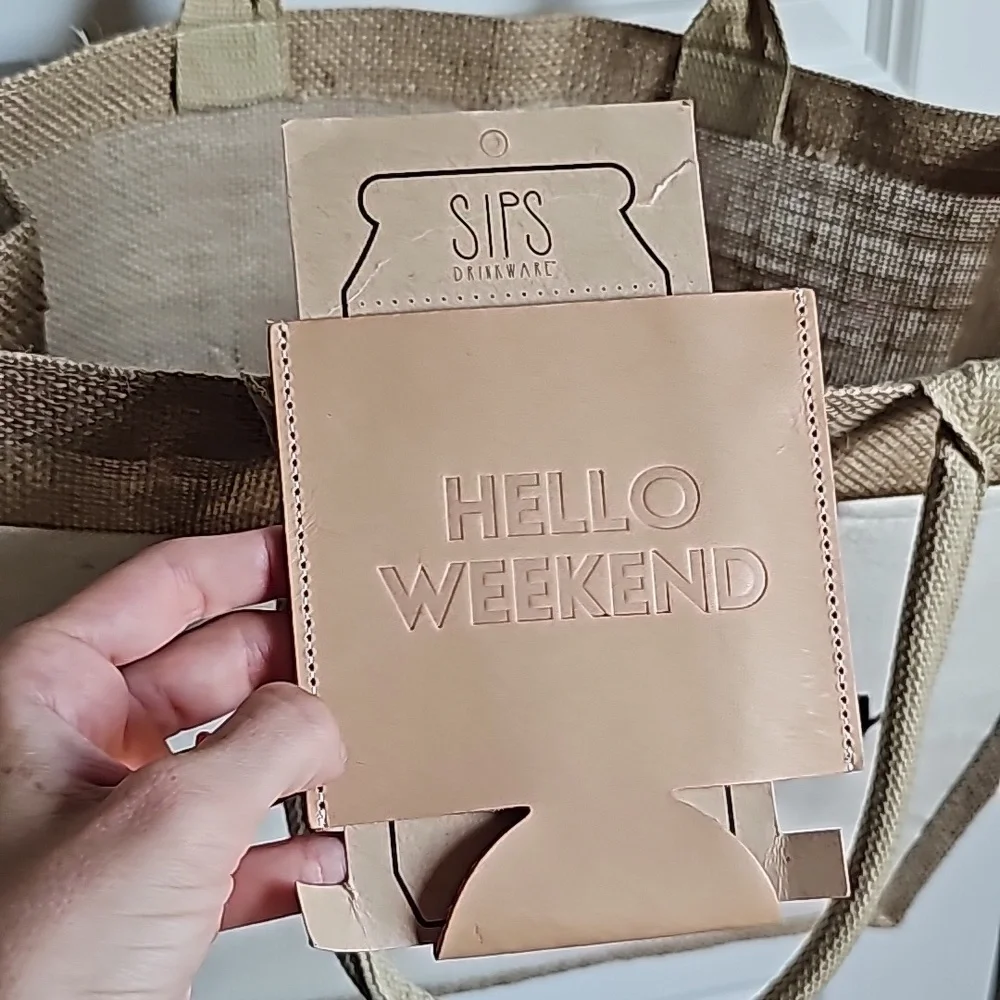 Hello Vacay Beach Bag and NWT Hello Weekend Leather Coozie - Picture 2 of 10